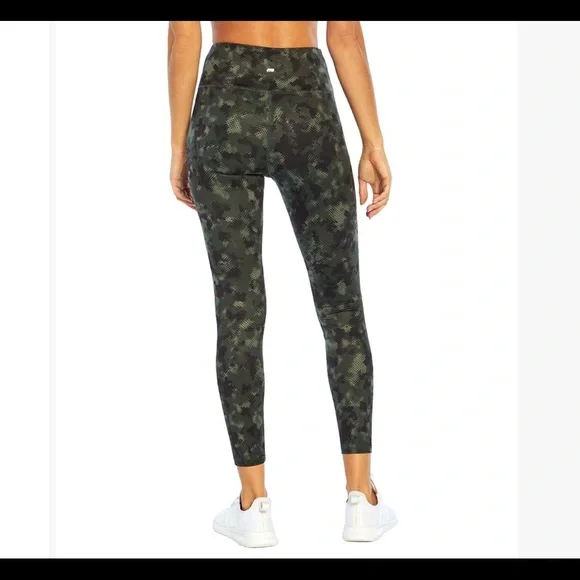 Marika Pants Jumpsuits Newmarika Pine Green And Brown Abstract Camo Nilly Leggings 25 Poshmark